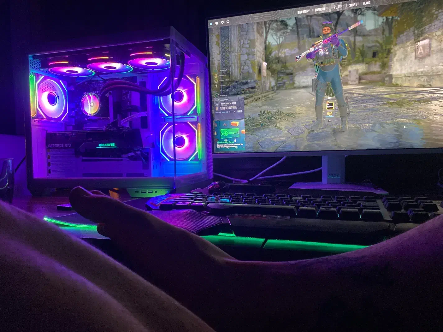 سیستم‌گیمینگ (game pc )|رایانه رومیزی|کیش, |دیوار