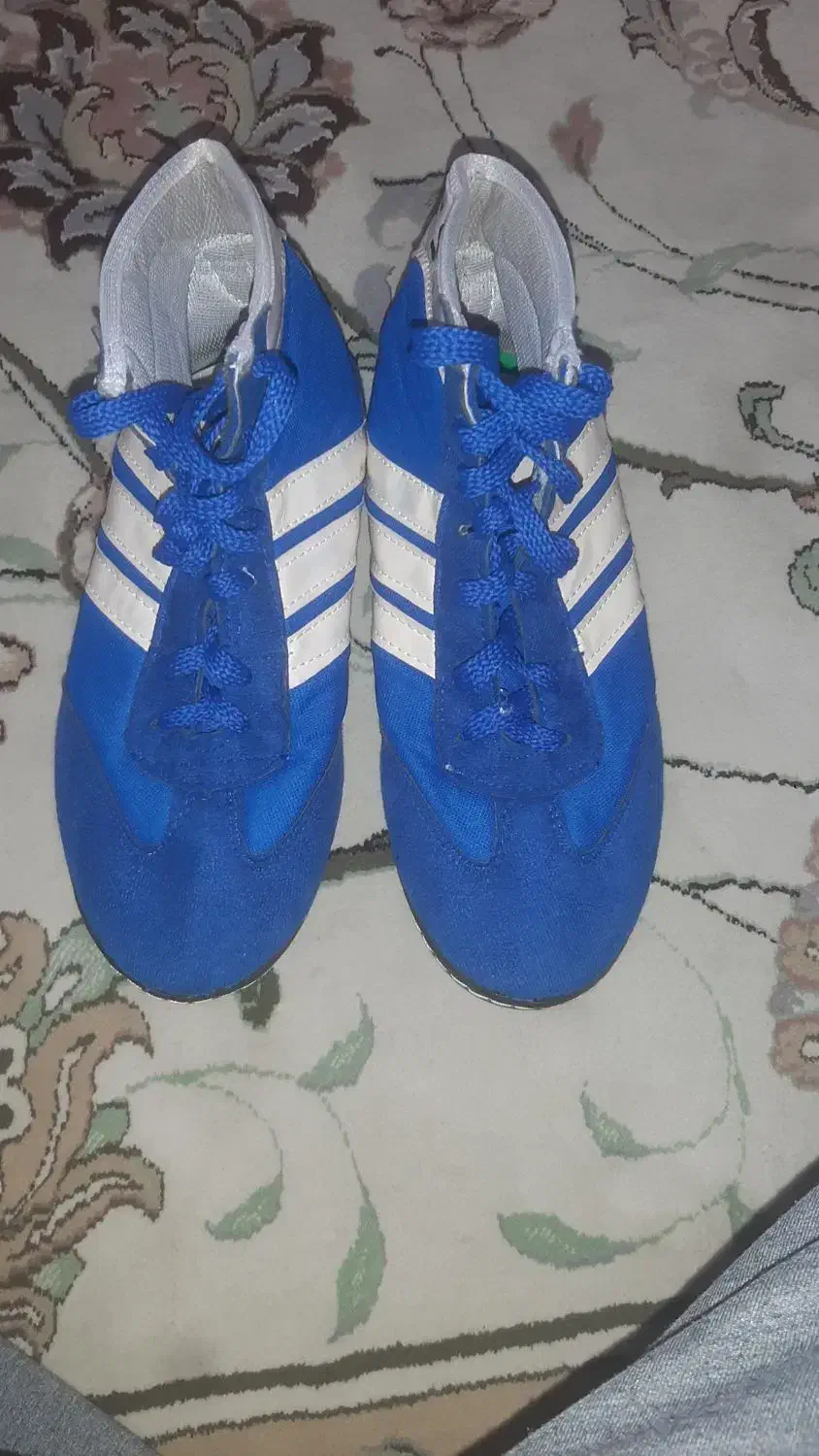 ست دوبنده و کفش آبی|تجهیزات ورزشی|فولادشهر, C8|دیوار