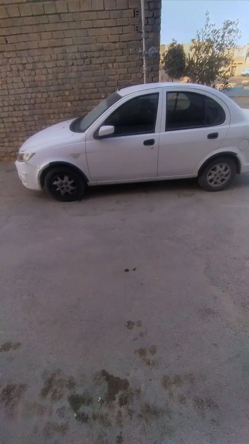 ساینا مدل۹۸|خودرو سواری و وانت|شاهینشهر, گزبرخوار|دیوار