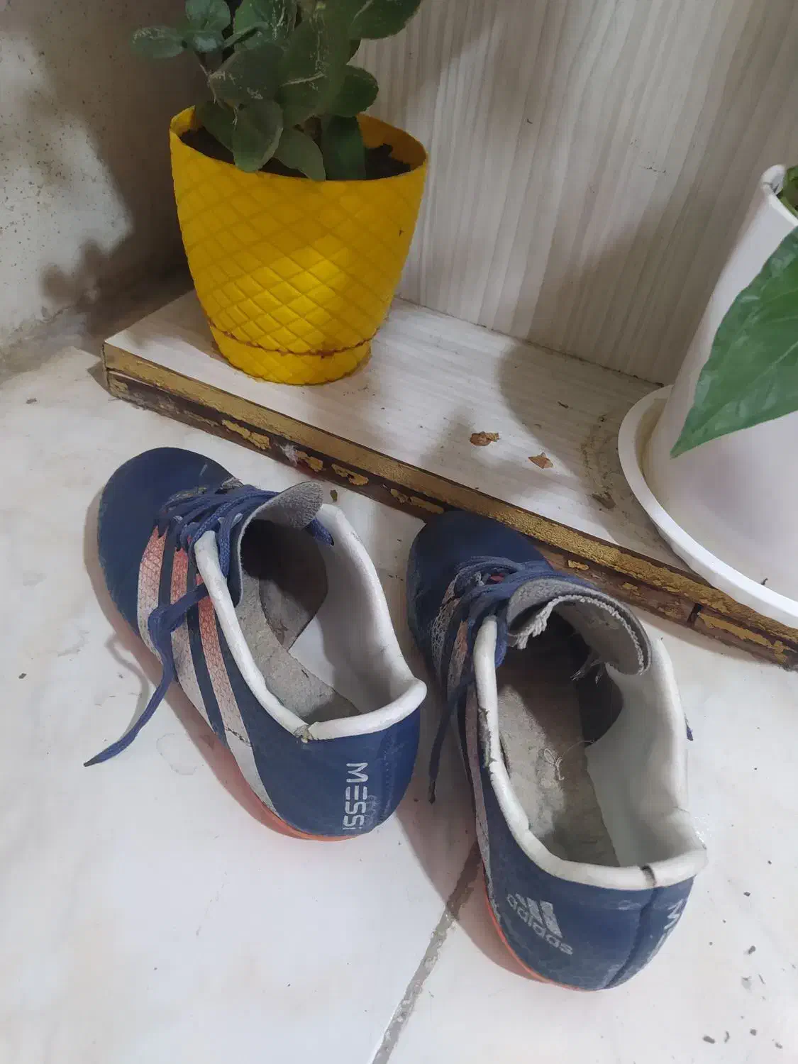 کفش میخی چمن(استوک)|کیف، کفش، کمربند|بجنورد, |دیوار