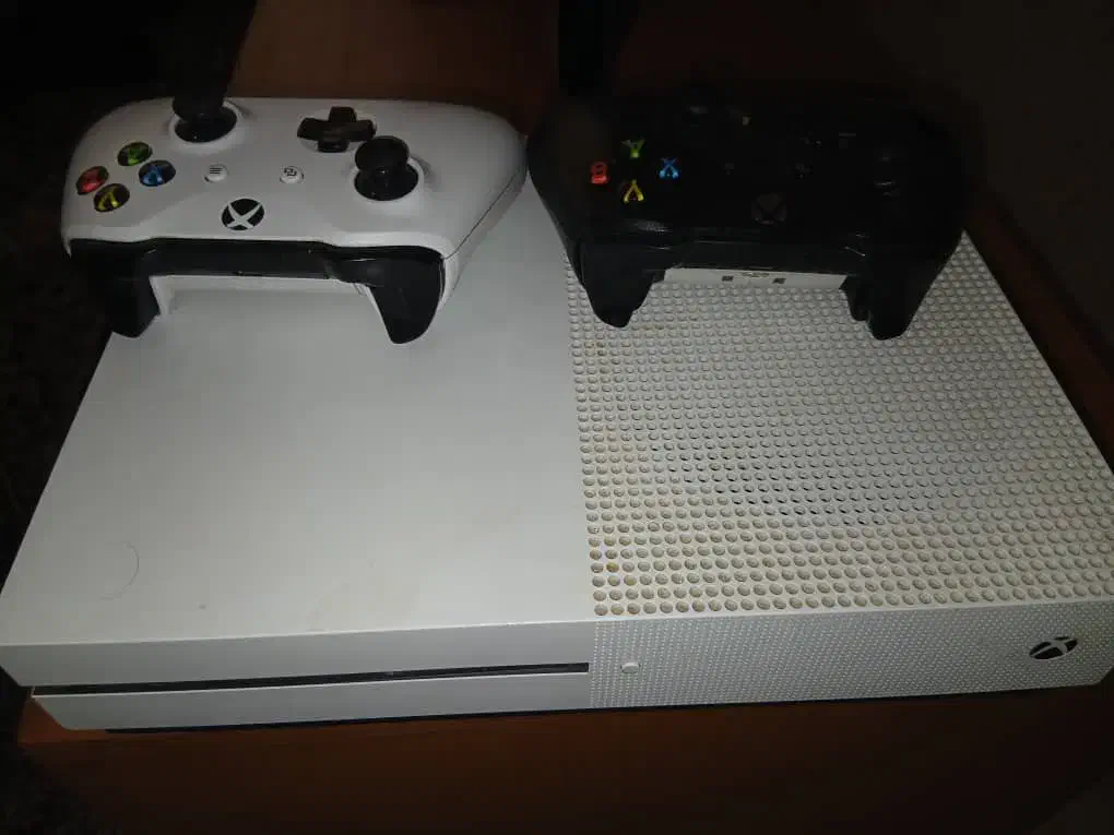 ایکس باکس وان اس|کنسول، بازی ویدئویی و آنلاین|فولادشهر, مسکن مهر فولادشهر|دیوار