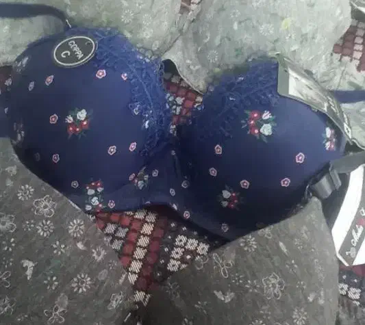 لباس زیر|لباس|قم, دانشگاه قم|دیوار