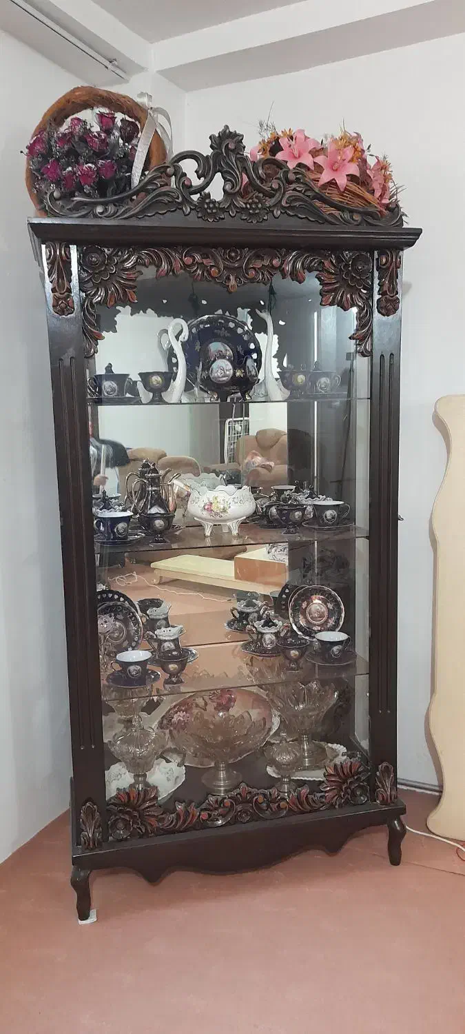 بوفه چوبی سالم(فقط بوفه)|بوفه، ویترین، کنسول|اردبیل, |دیوار