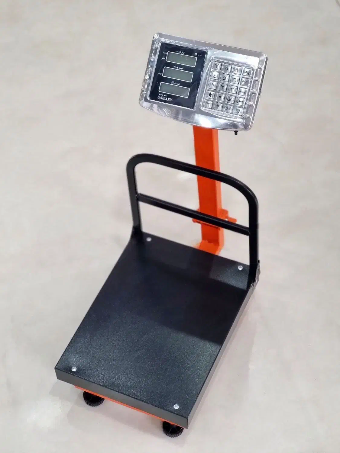 تراز‌و  ۳۰۰ .۲۰۰ .۴۰ کیلویی|فروشگاه و مغازه|گنبد کاووس, |دیوار