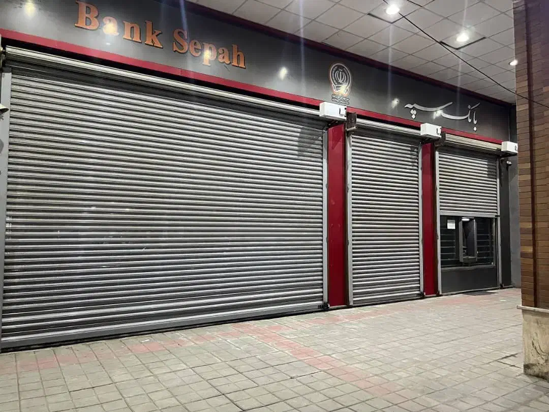 نصب و تعمیر تخصصی کرکره برقی 24 ساعته|خدمات پیشه و مهارت|بروجرد, |دیوار