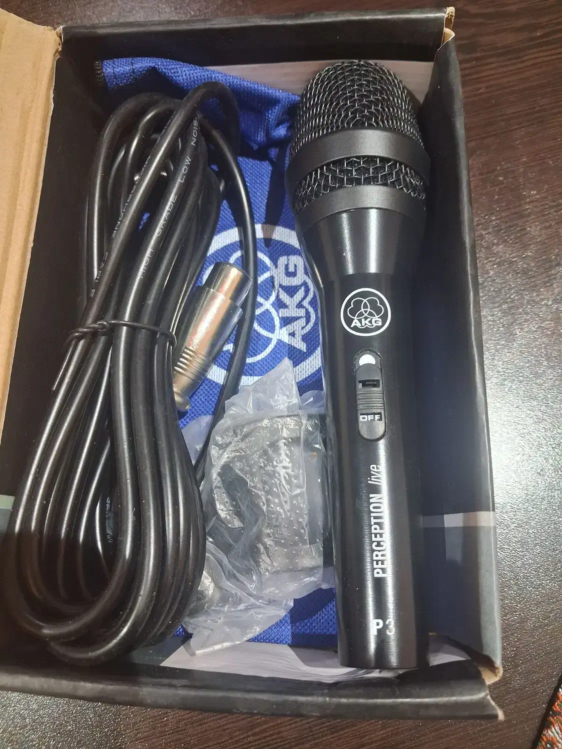 میکروفن اصلی|سیستم صوتی خانگی|کاشان, باغ ماجد|دیوار