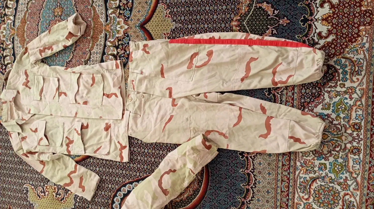 لباس نظامی مستعمل|لباس|بیرجند, |دیوار