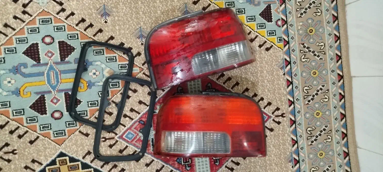 چراغ عقب خودرو پراید|قطعات یدکی و لوازم جانبی|نهاوند, |دیوار