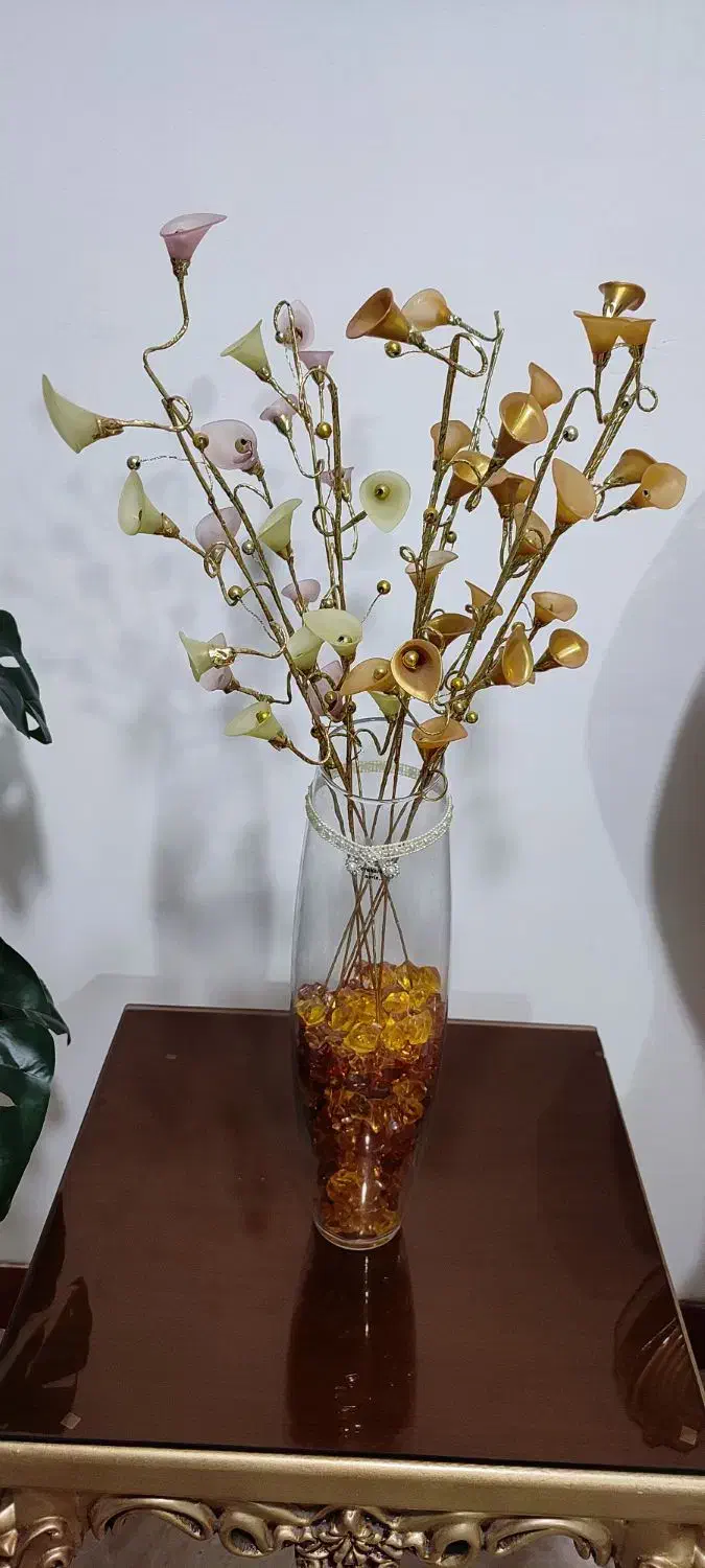 گل و گلدان زیبا|گل مصنوعی|کرج, حسین‌آباد|دیوار