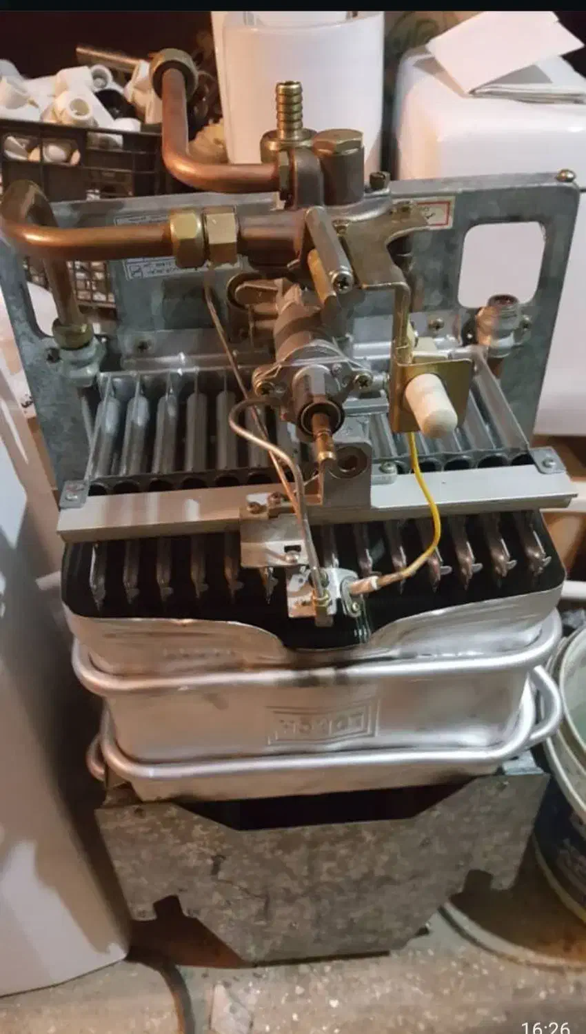 ابگرمکن دیواری  لورچ سالم|آبگرمکن، پکیج، شوفاژ|شاهین‌شهر, فردوسی|دیوار