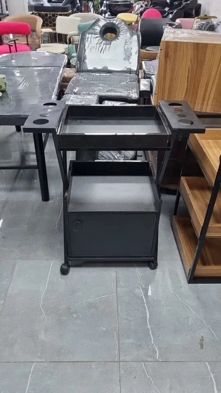 صندلی پدالی صندلی آرایشگاه سرشورپاف میز ناخن ترولی|آرایشگاه و سالن‌های زیبایی|لاهیجان, لیالستان|دیوار