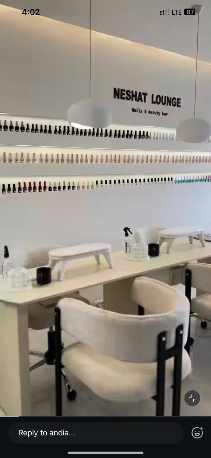 اجاره میز ناخن ماهانه دومیلیون پانصد|خدمات آرایشگری و زیبایی|رشت, گلسار|دیوار