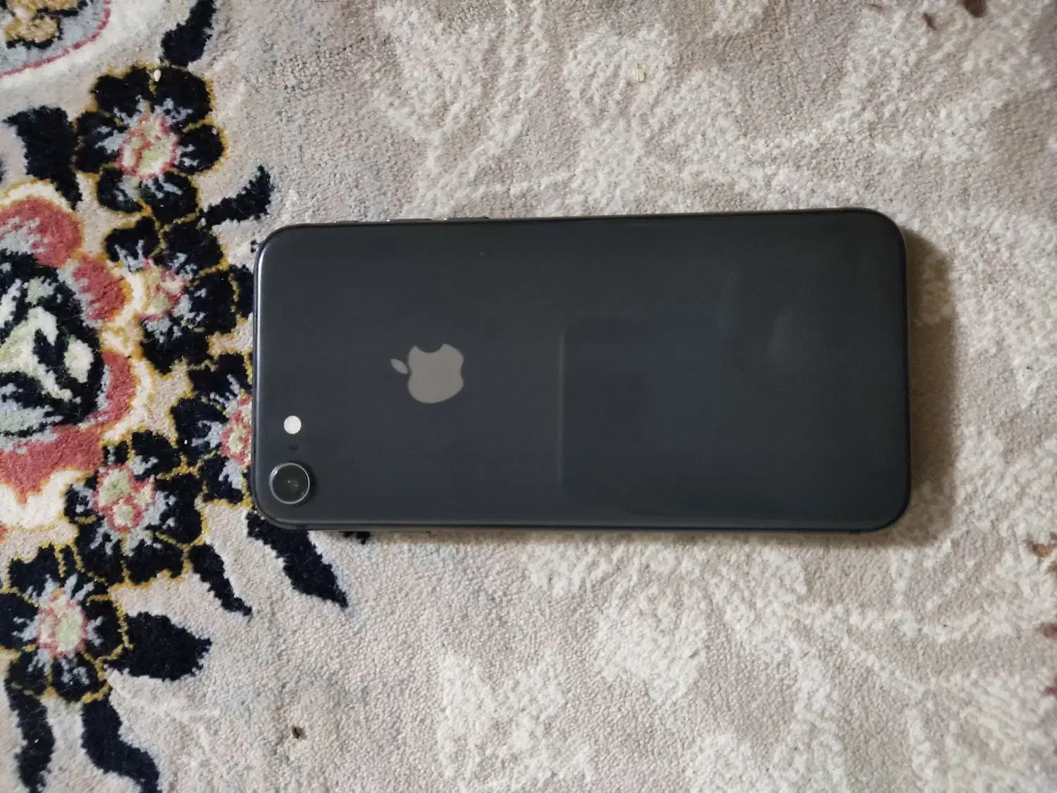 iPhone 8|موبایل|قم, زنبیل آباد|دیوار