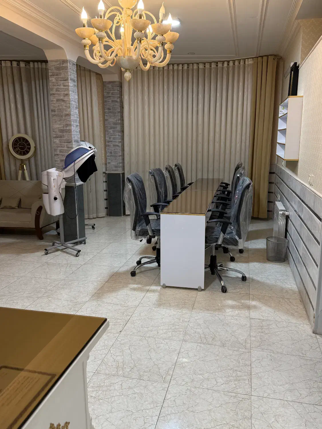 استخدام ناخن کار هدفمند|استخدام درمانی، زیبایی، بهداشتی|یزد, |دیوار