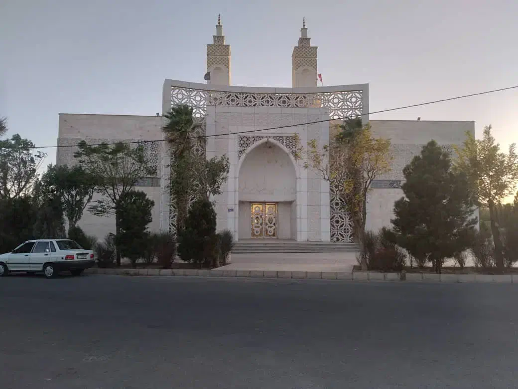 ۱۳۰۰ متر ویلا (شهرک خانه تهران)|فروش خانه و ویلا|رباطکریم, پرندک|دیوار