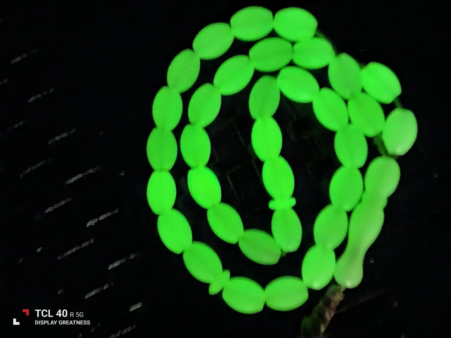 تسبیح سنگی قدیمی جاذب نور|کلکسیون اشیاء عتیقه|تبریز, |دیوار