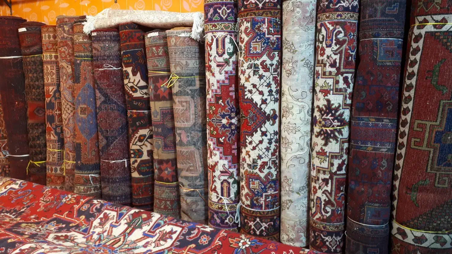 دنیای کناره|فرش|تبریز, |دیوار