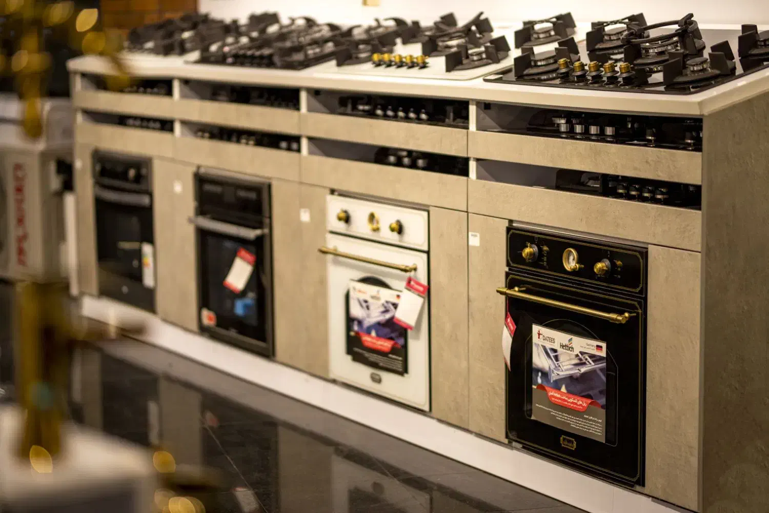 استخدام فروشنده خانم در کلینیک ساختمانی فلاح|استخدام بازاریابی و فروش|ساری, |دیوار