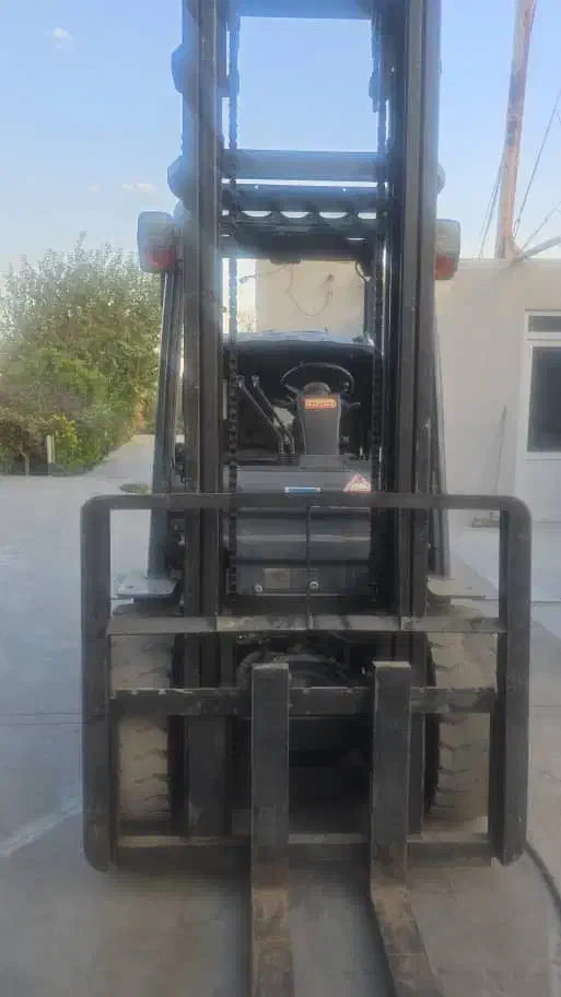 معتمدیان لیفتراک ۳ تن تویوتا مدل۲۰۱۶|خودرو سنگین|قدس, شهر‌قدس|دیوار