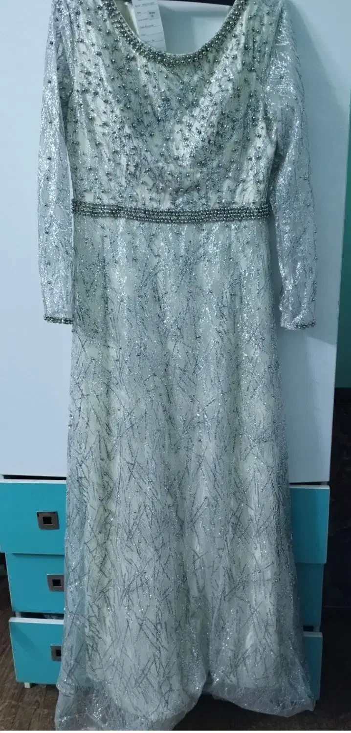 لباس مجلسی|لباس|سرخنکلاته, |دیوار