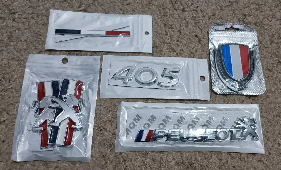 آرم استیل پژو (بدنه و داخل اتاق)|قطعات یدکی و لوازم جانبی|میانه, |دیوار