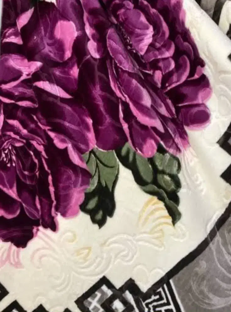 پتو گلدار و پتو سربازی|رختخواب، بالش، پتو|کرمانشاه, |دیوار