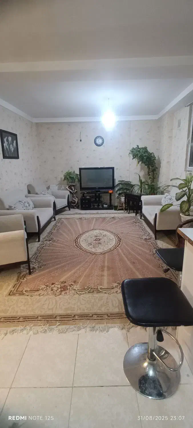 آپارتمان تمیز و شیک روزانه|اجارهٔ کوتاه‌مدت آپارتمان و سوئیت|صدرا-فارس, فاز ۲|دیوار
