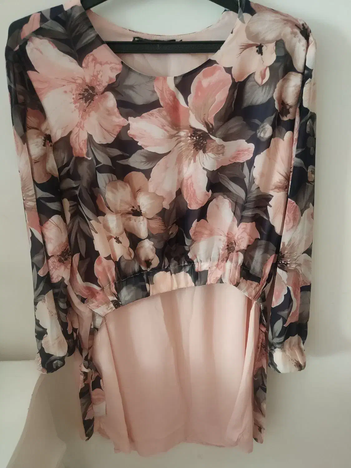 لباس سایز 44/46|لباس|میانه, |دیوار