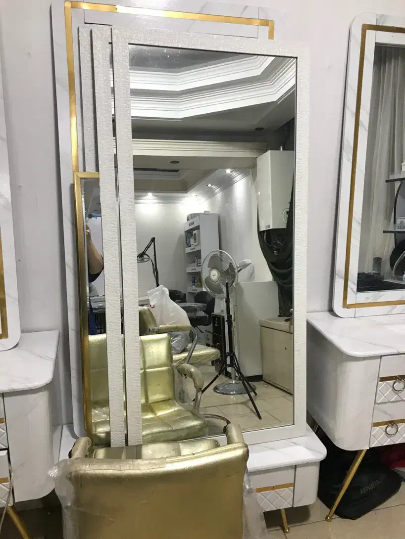 آینه قدی|آینه|فردیس, فردیس|دیوار