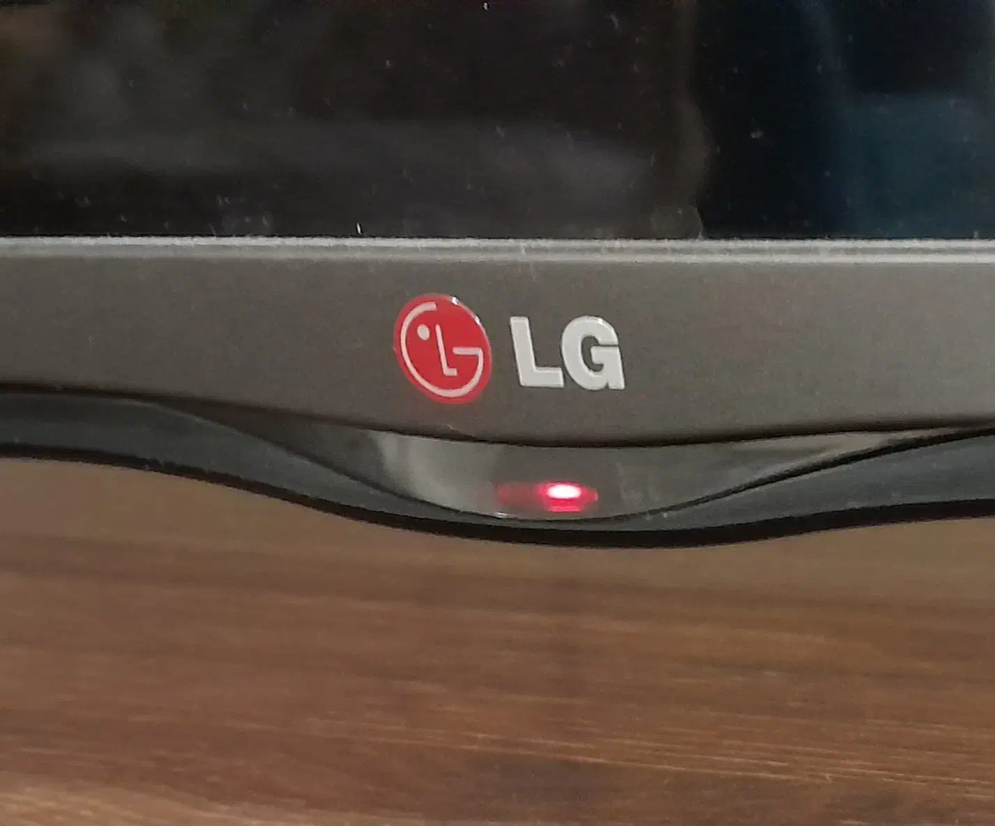 تلوزیون ال ای دی ۴۹ اینچ ال‌جی کره ای اصل|تلویزیون و پروژکتور|اصفهان, کشاورزی|دیوار