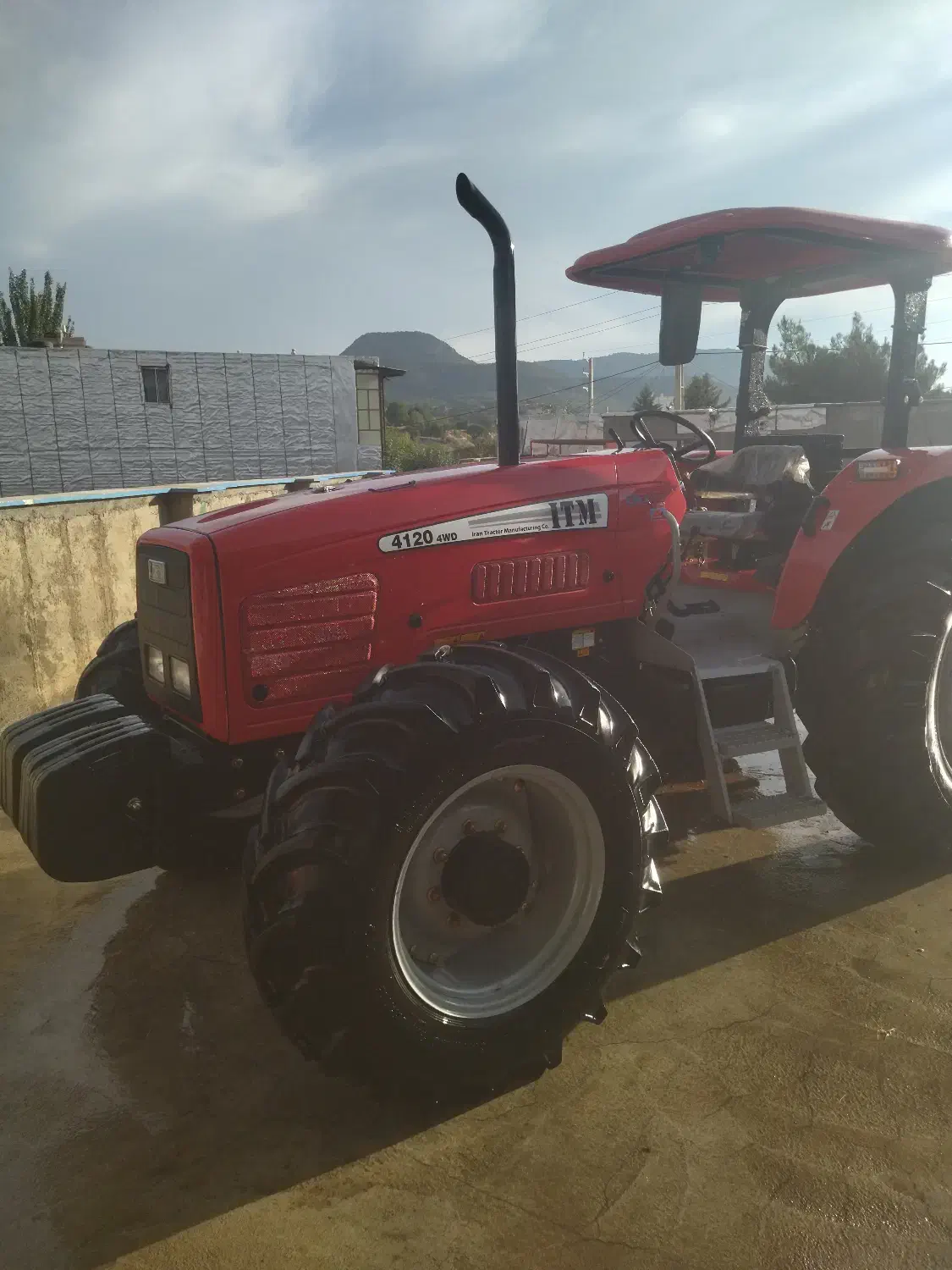 تراکتور ۴۱۲۰ مدل۱۴۰۲|خودرو سنگین|کرمانشاه, |دیوار