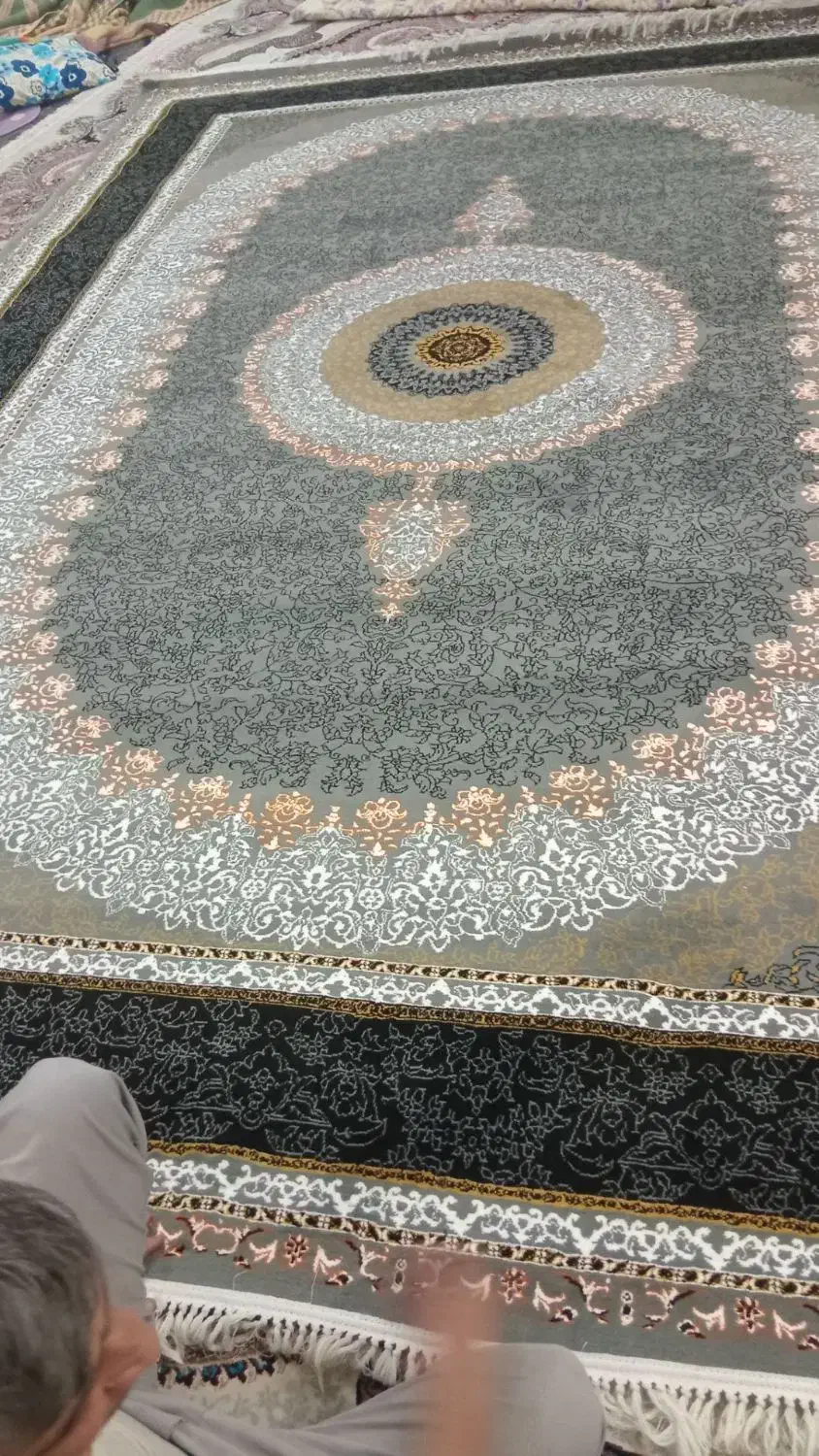 دوعدد قالی|فرش|ایذه, |دیوار