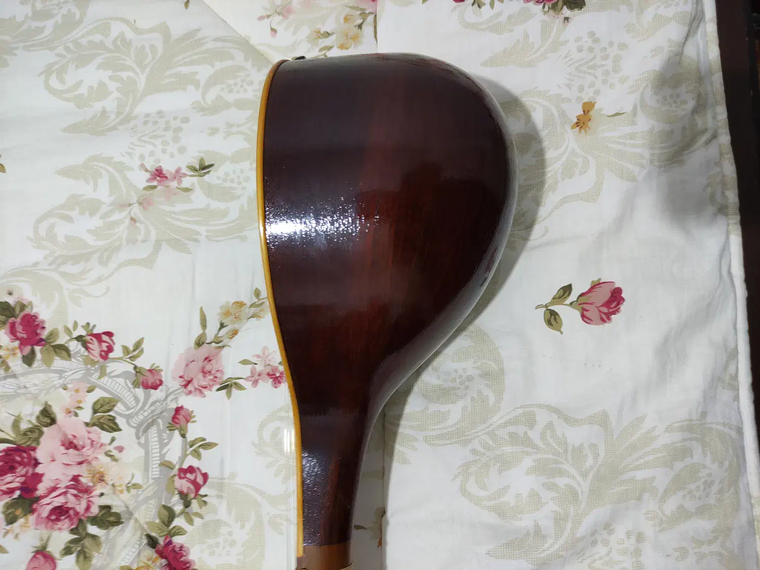 سه تار استاد محمود صادق محمدی|سازهای سنتی|سنندج, |دیوار