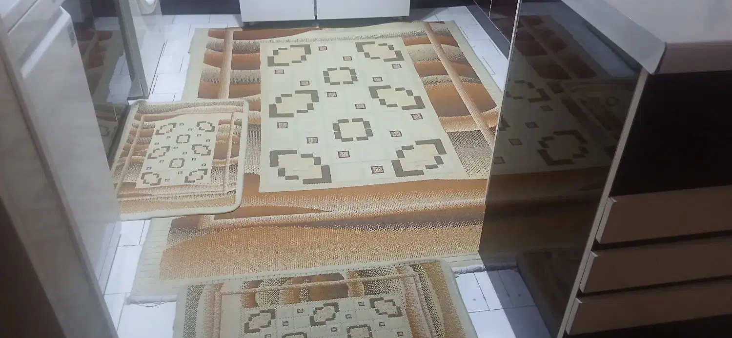 فرش|فرش|فردیس, فردیس|دیوار