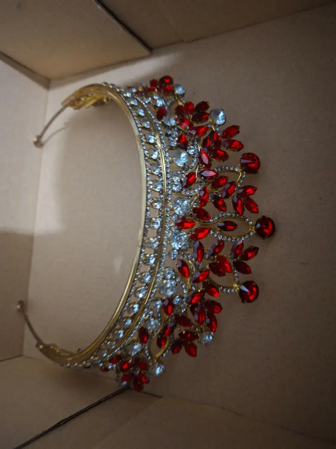 تاج سر|جواهرات|تهران, بنیهاشم|دیوار