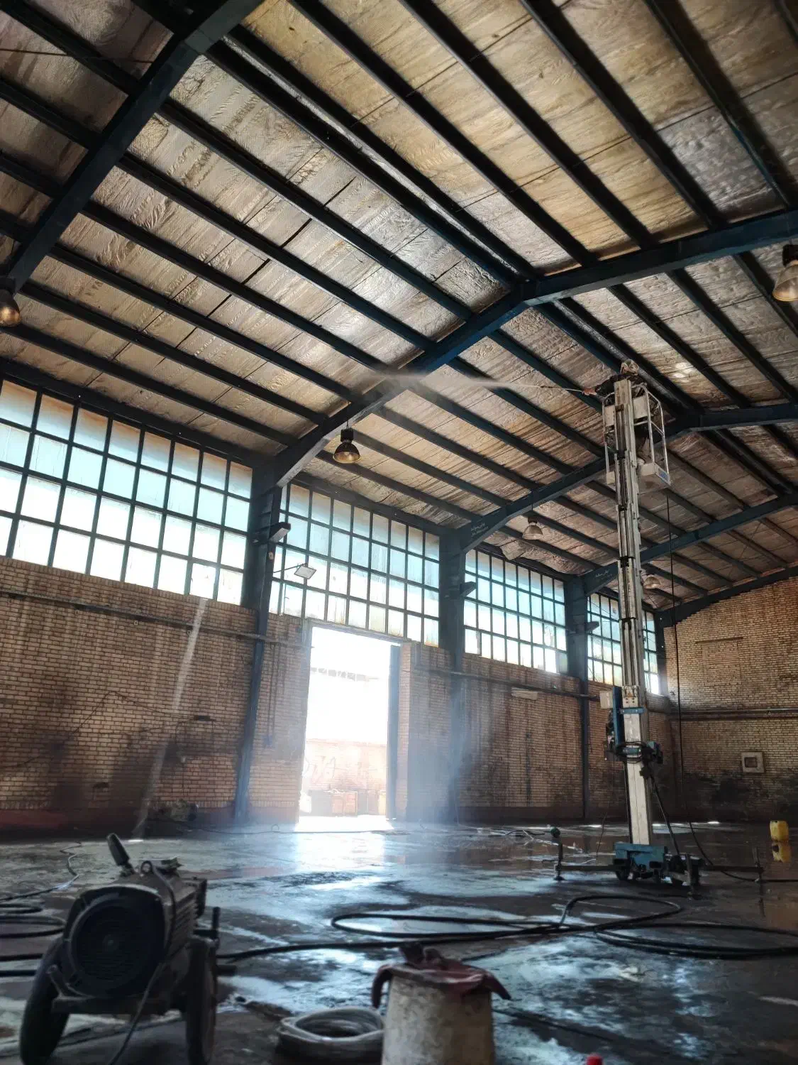 نظافت تخصصی کارخانه کارگاه انبار سوله شستشوی صنعتی|خدمات نظافت|مشهد, امیریه|دیوار