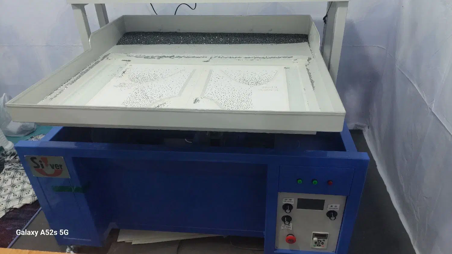 نیروی فعال برای کارگاه نگین زنی|استخدام صنعتی، فنی، مهندسی|تهران, اتابک|دیوار