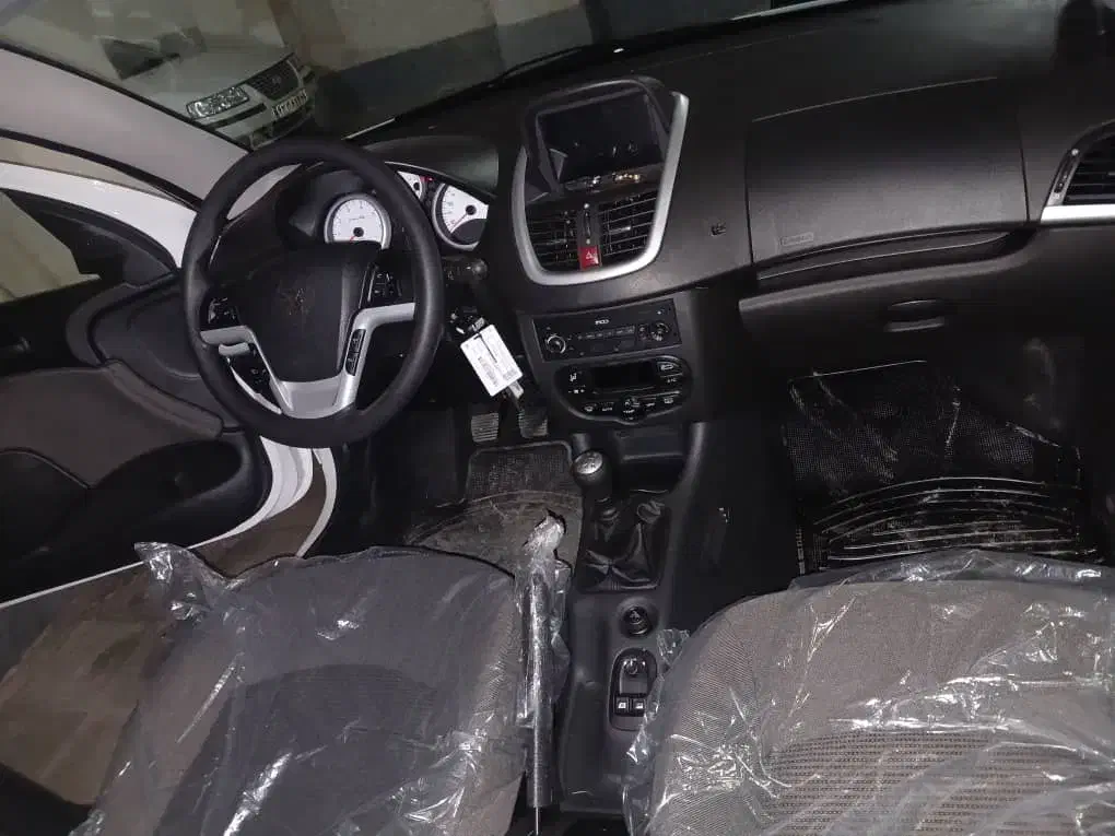 خودرو پژو207iمدل1404سقف فلز|خودرو سواری و وانت|هشتگرد, شهرک ولیعصر (مصلی)|دیوار