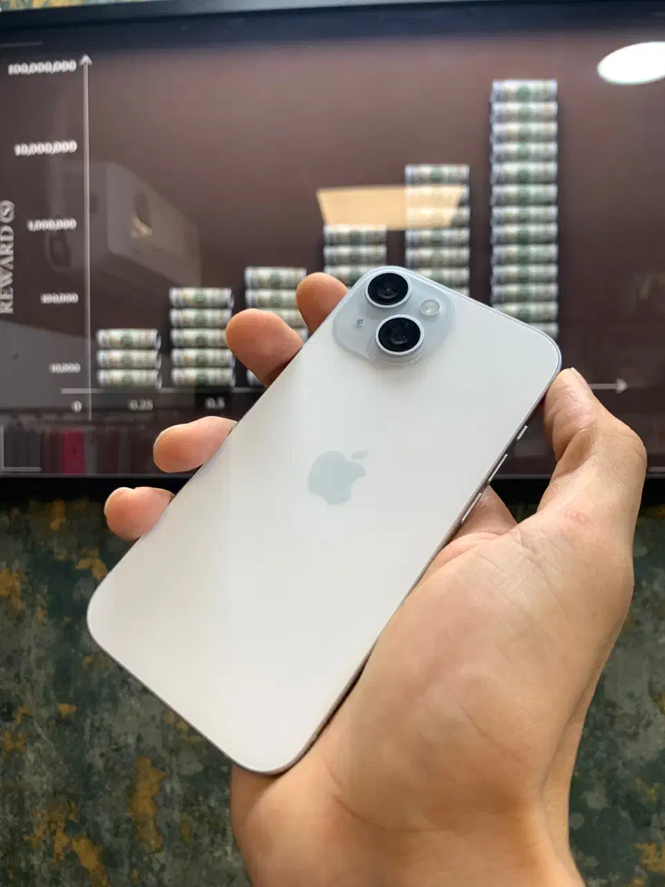 iphone 15 128|موبایل|کرج, مهرویلا جنوبی|دیوار