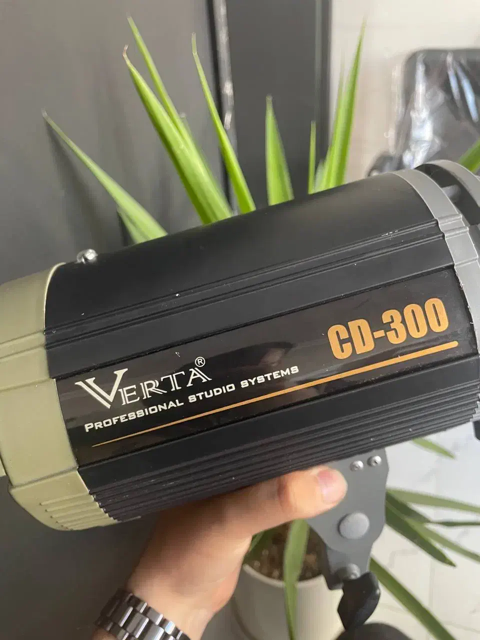 فلش پرتابل و رادیو فلش|دوربین عکاسی و فیلمبرداری|تبریز, |دیوار