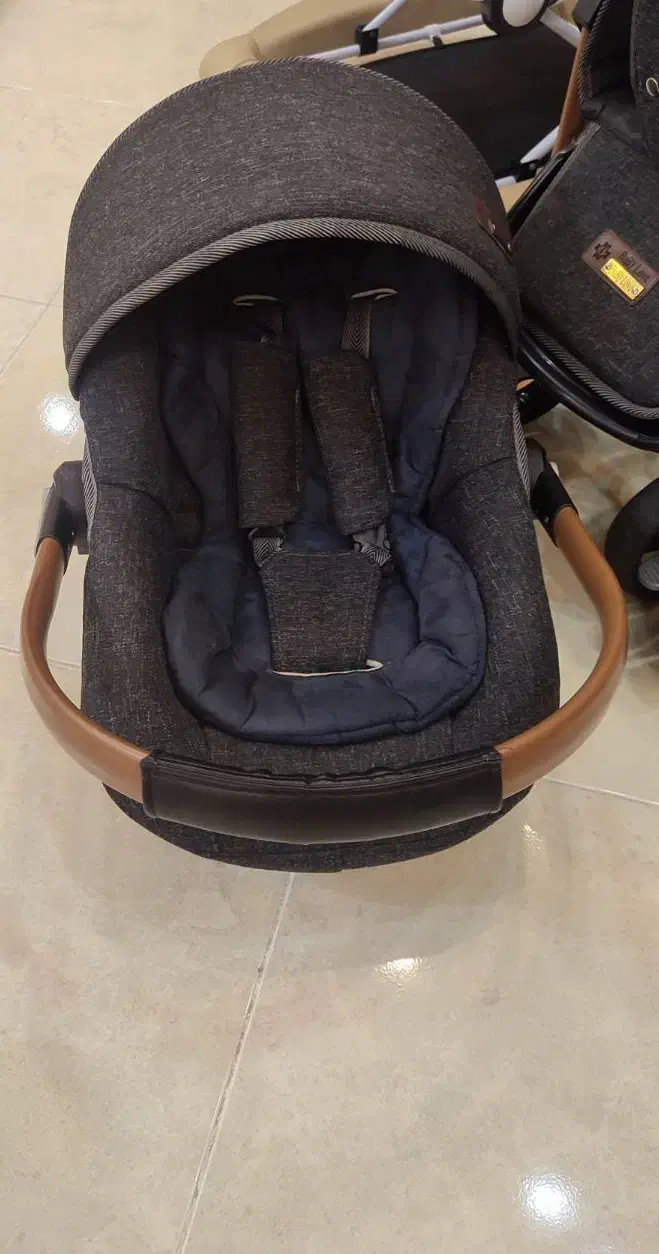 کالسکه وکریر وروروئک|کالسکه و لوازم جانبی|لنجان, |دیوار