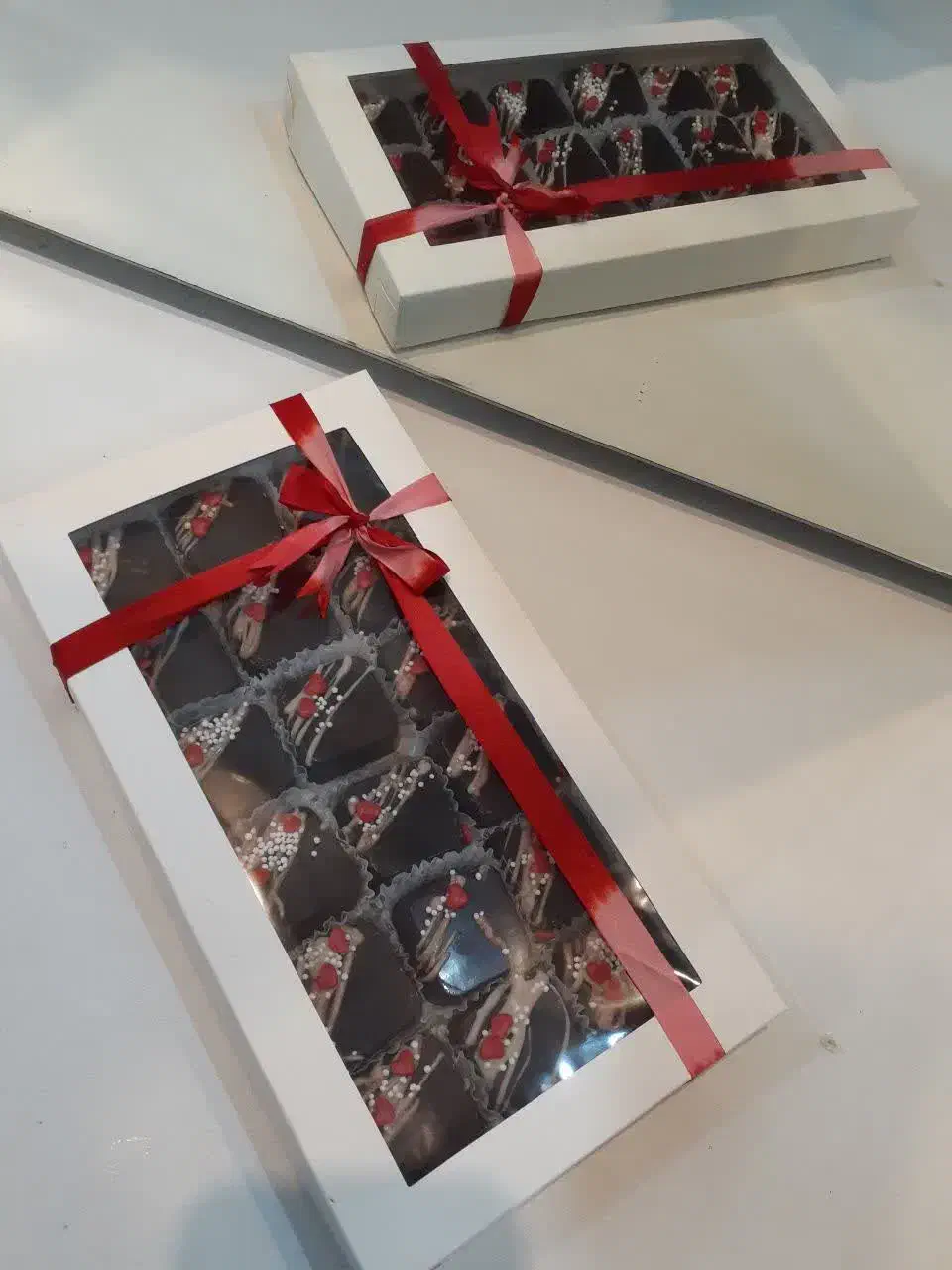 شکلات مغز دار ۱۸ عددی مناسب کادو|خوردنی و آشامیدنی|تهران, یافت آباد جنوبی|دیوار