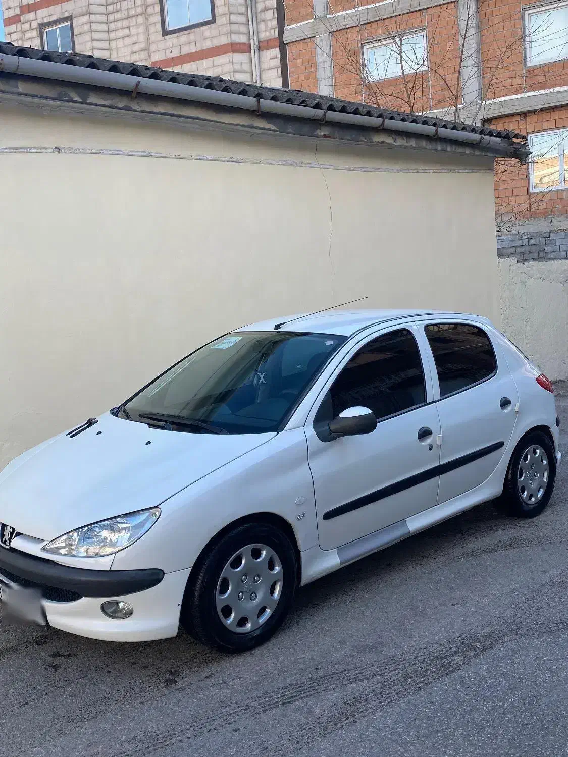 ۲۰۶تیب۲سفید سالم سفارشی|خودرو سواری و وانت|قائم‌شهر, |دیوار