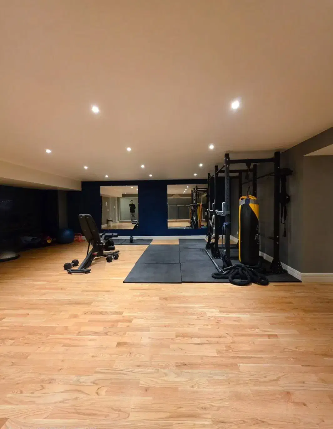 سعادت آباد 200متر  3خواب  فرنیش بوش  2پارکینگ