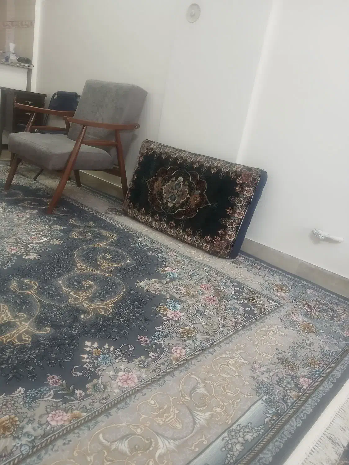 پشتی سرمه ای  2رجفت|پشتی|تهران, فلاح|دیوار