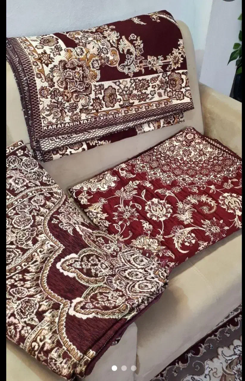 رو فرشی 3 عدد  همه با هم  تکی نیست|روفرشی|رشت, منظریه|دیوار