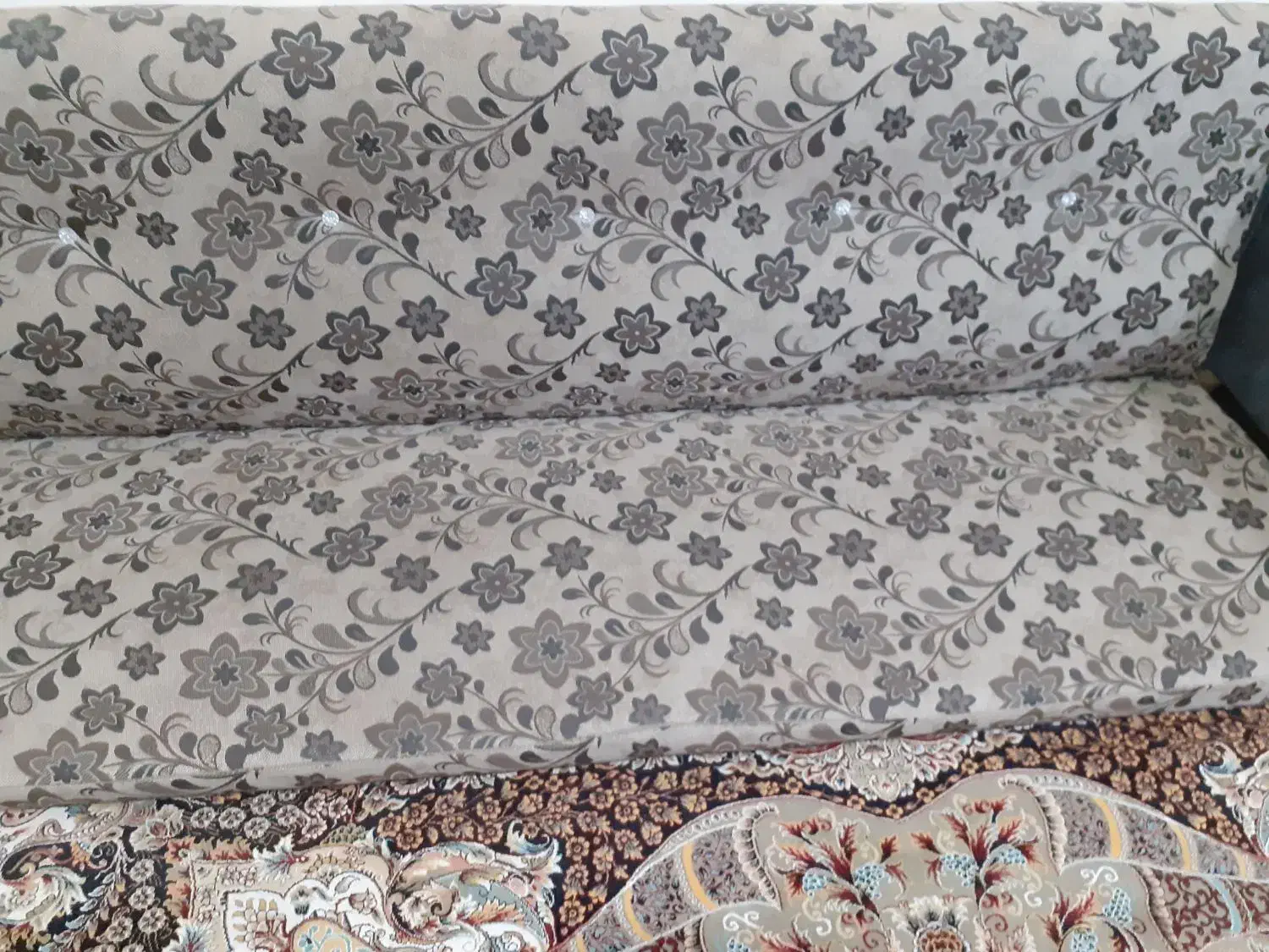 دوعدد مبل عربی تمیز بفروش می رسد|مبلمان خانگی و میز عسلی|برازجان, |دیوار