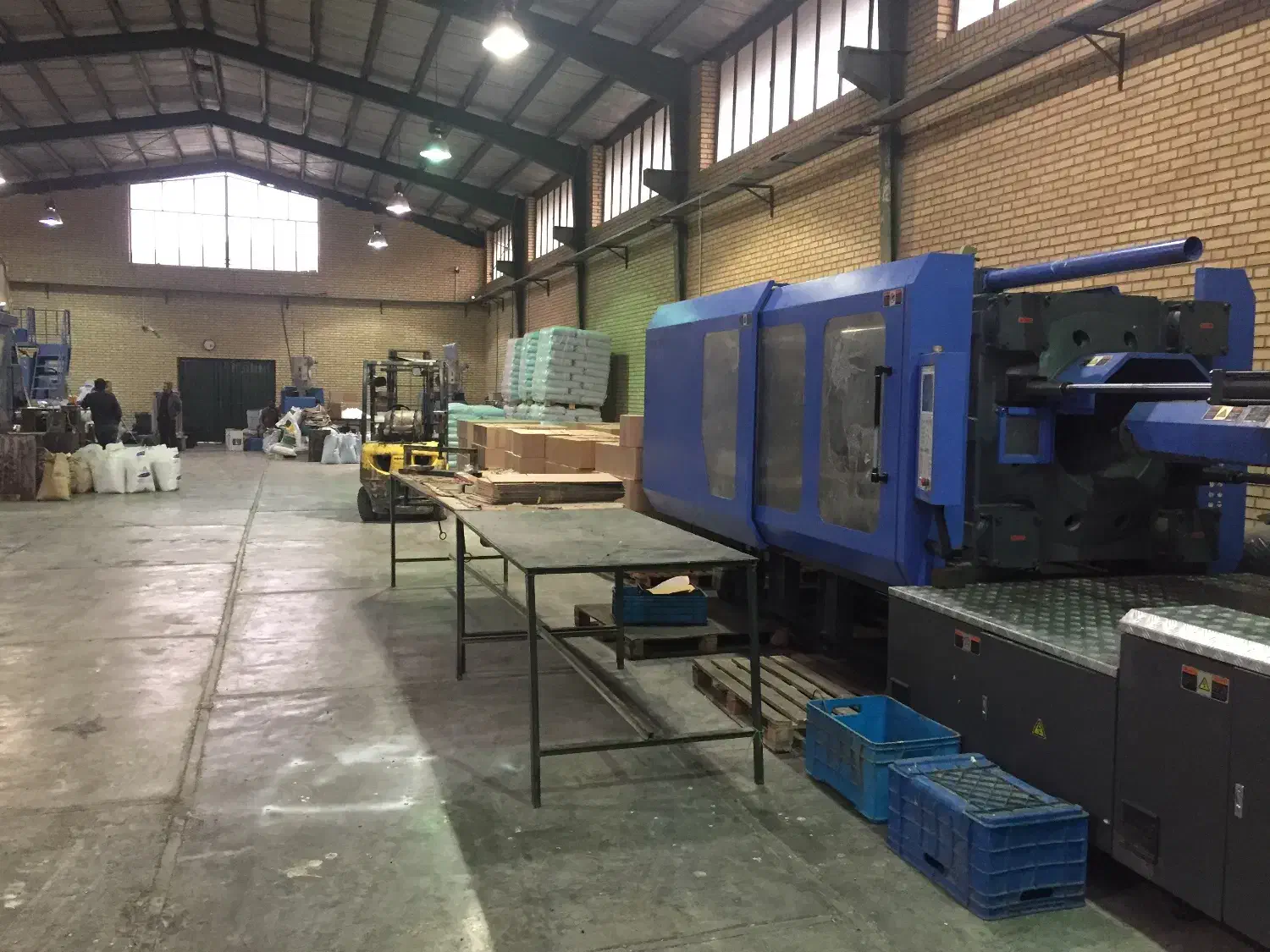 خدمات تزریق پلاستیک ۱گرم تا ۷ کیلوگرم|خدمات پیشه و مهارت|گرمدره, |دیوار