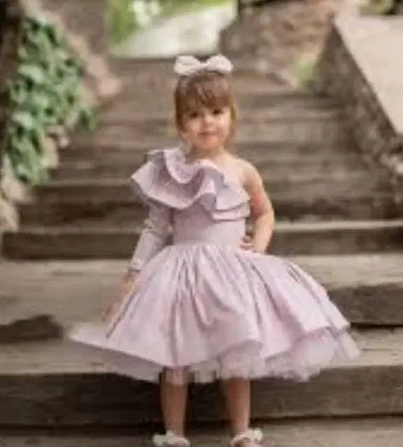 لباس مجلسی دخترونه (سایز 6)|کفش و لباس بچه|ری, دیلمان|دیوار