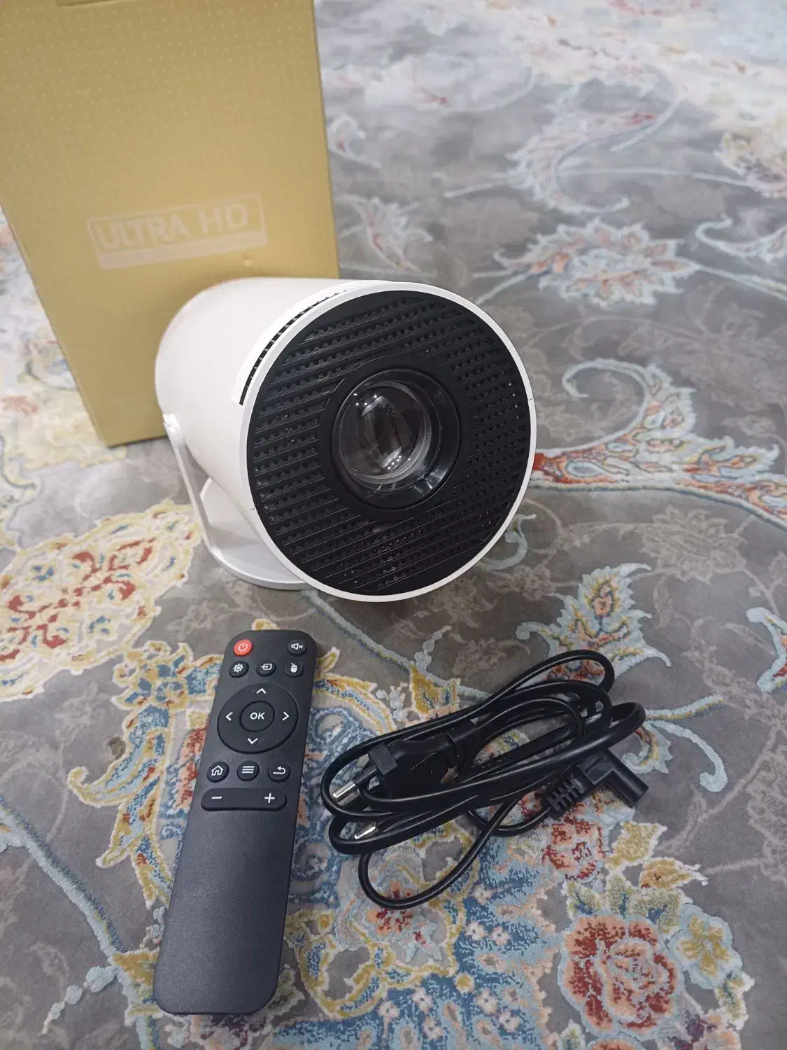 ویدئو پروژکتور آندروید hd|تلویزیون و پروژکتور|لاهیجان, لیالستان|دیوار